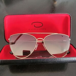 O by Oscar de la Renta sunglasses